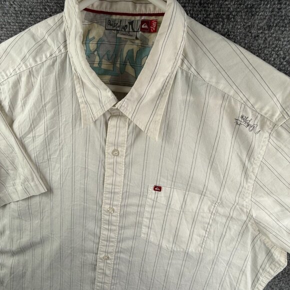 Quiksilver Men Short Sleeve Button Up Shirt Large Striped White Polyester Cotton - Picture 1 of 16